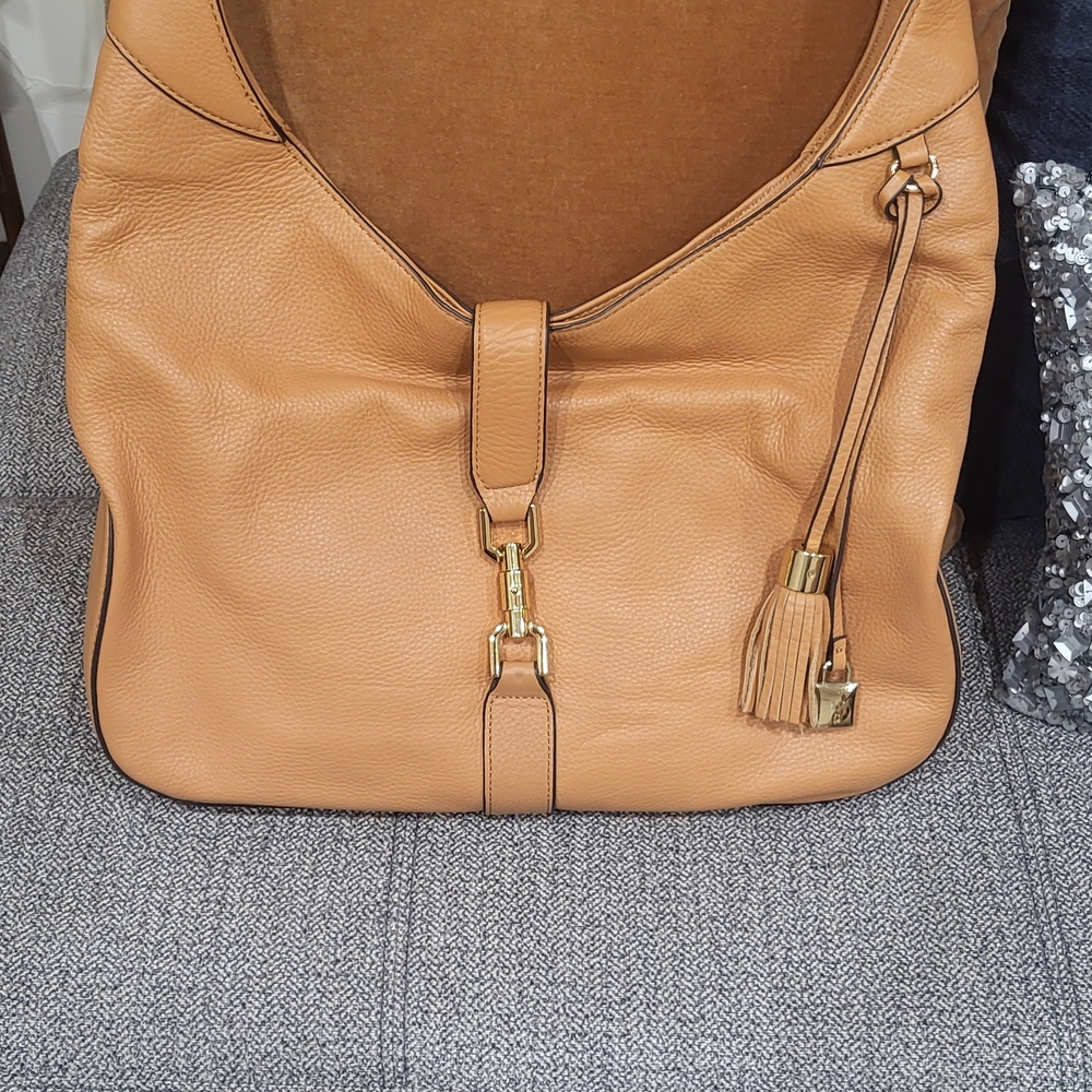 G.I.L.I. NWOT Tan Leather Shoulder Bag with Tassel